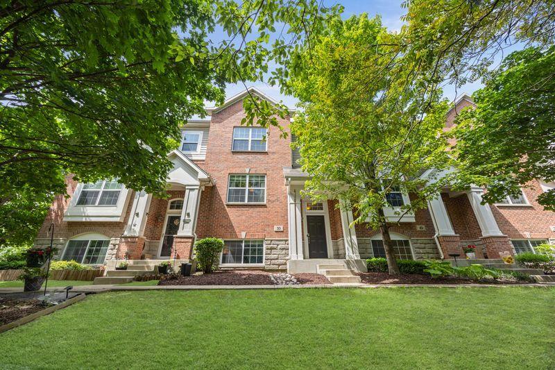 55 Grace Ct. #8-27, Lemont, IL 60439