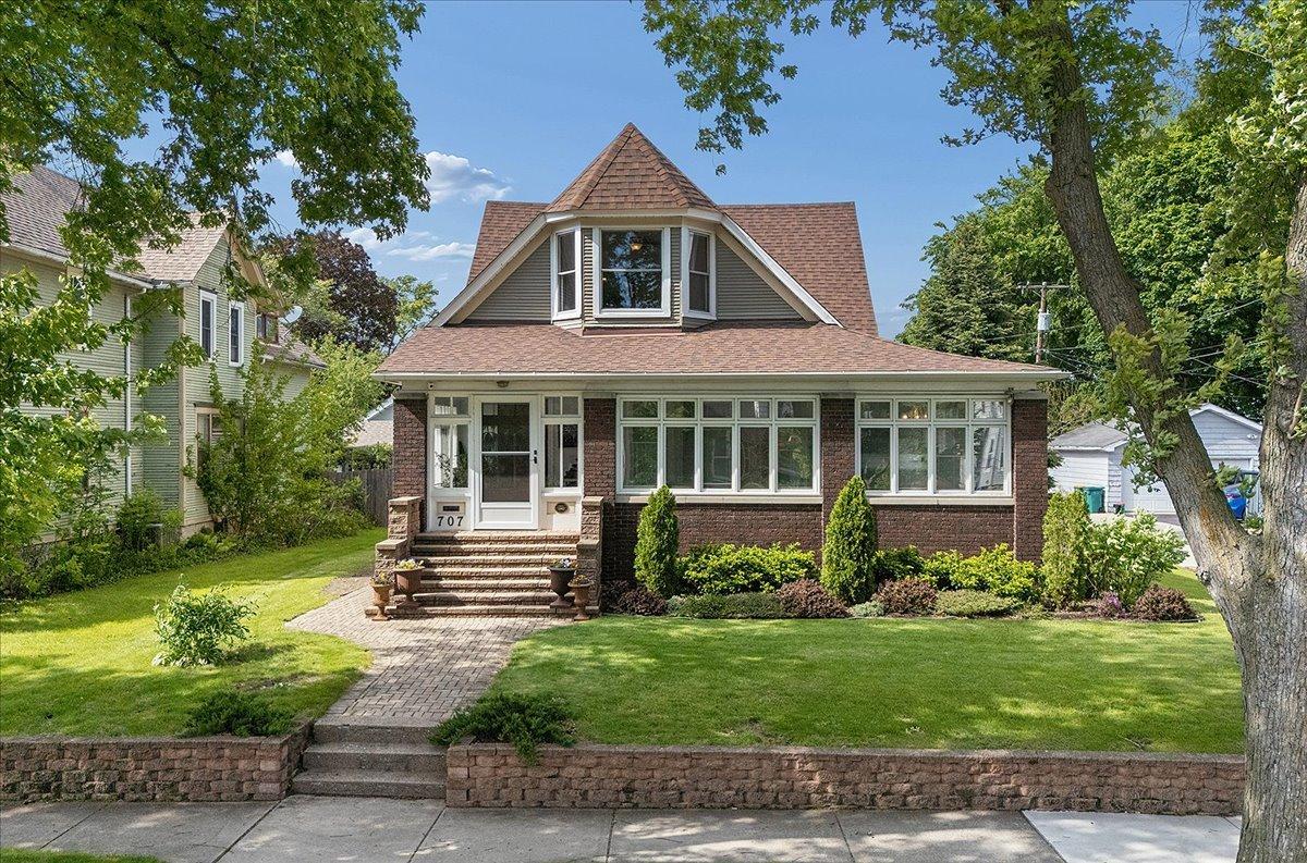 707 Buell Ave., Joliet, IL 60435
