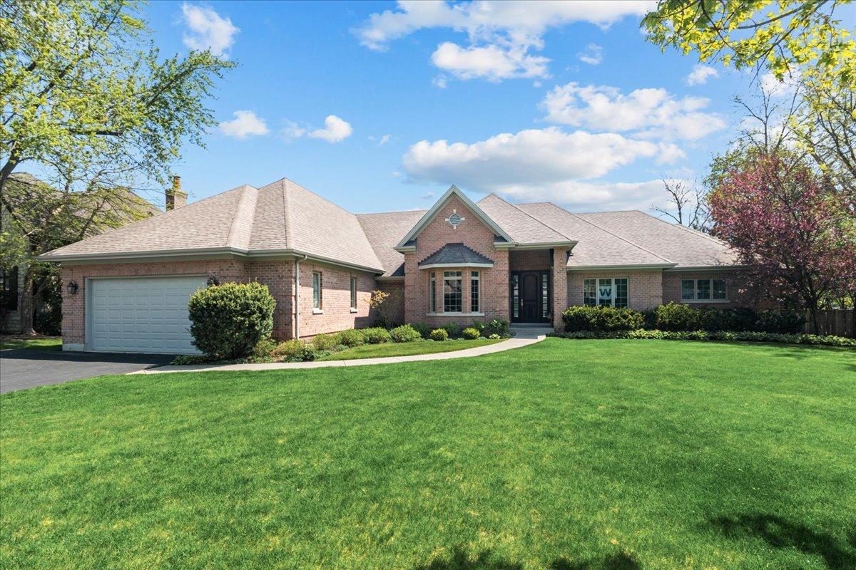 925 Knollwood Rd., Deerfield, IL 60015