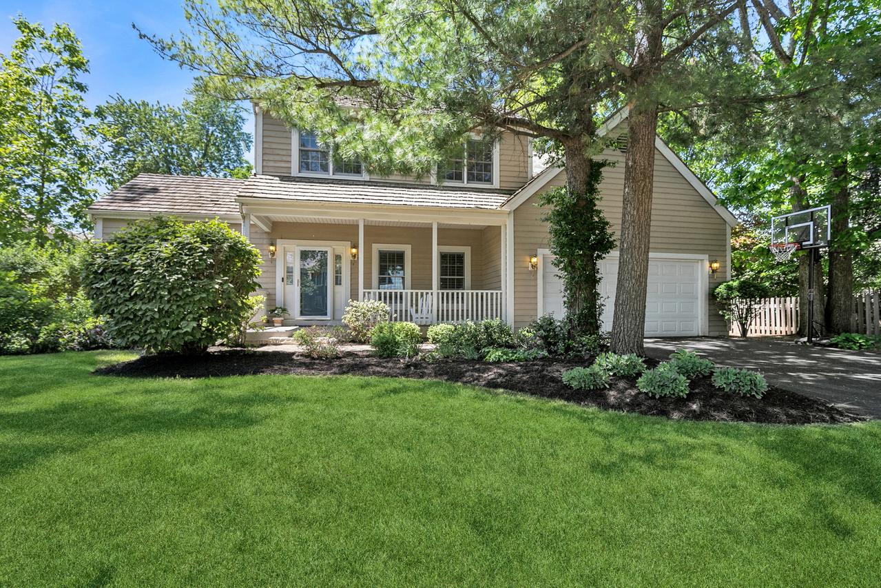 670 Williamsburg Ave., Gurnee, IL 60031