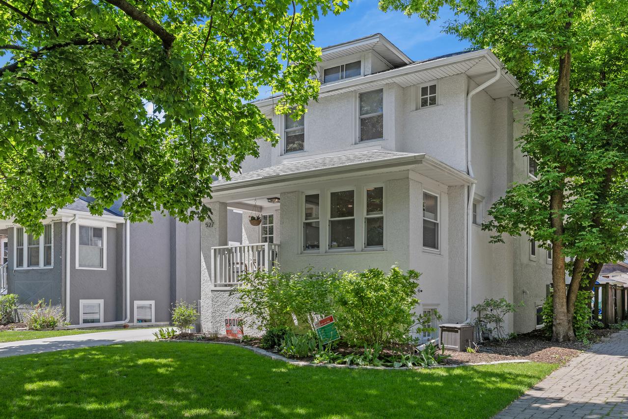 527 Woodbine Ave., Oak Park, IL 60302