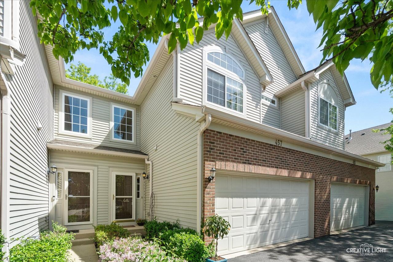 457 Jamestown Ct., Aurora, IL 60502