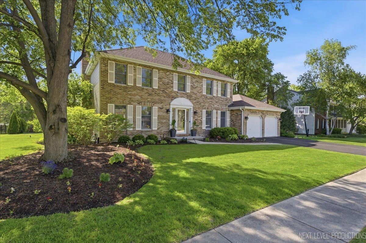 512 West Ln., Geneva, IL 60134