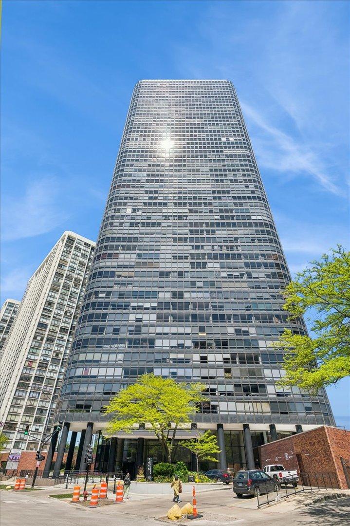 5415 N Sheridan Rd. #2315, Chicago, IL 60640