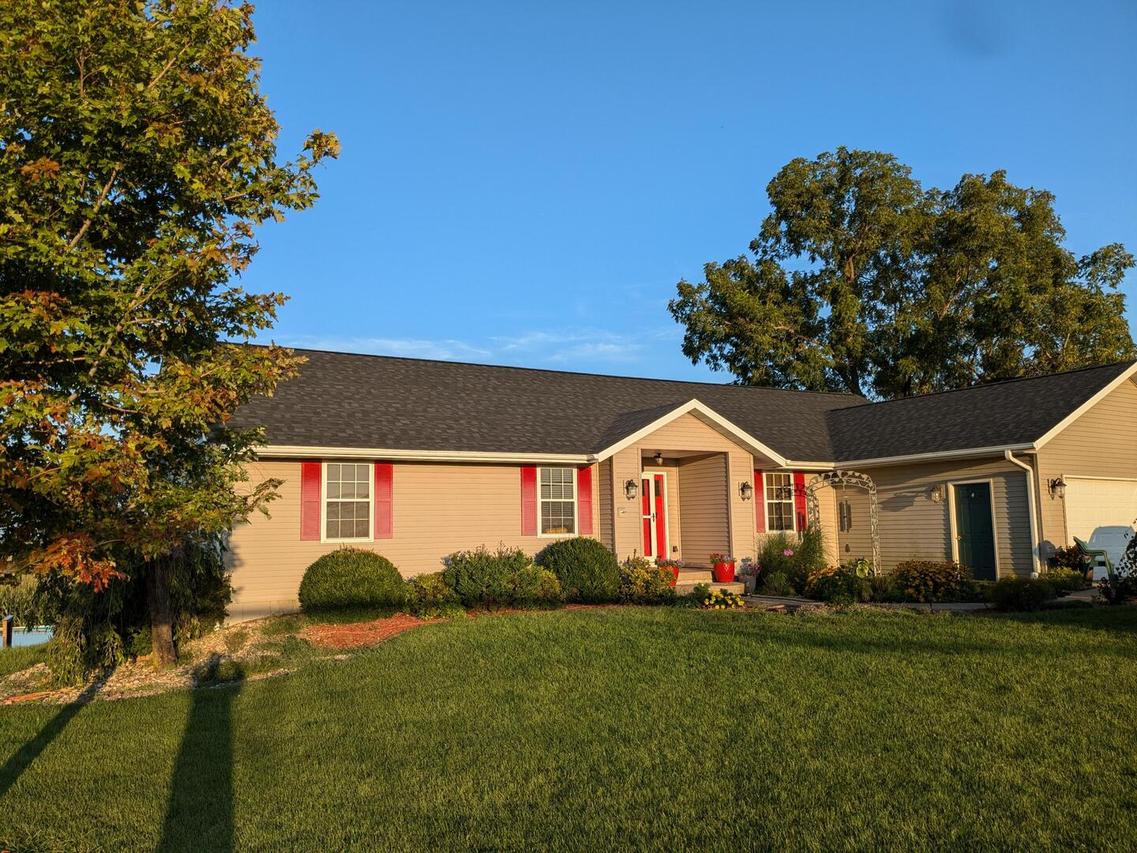 720 Smit Rd., Prophetstown, IL 61277