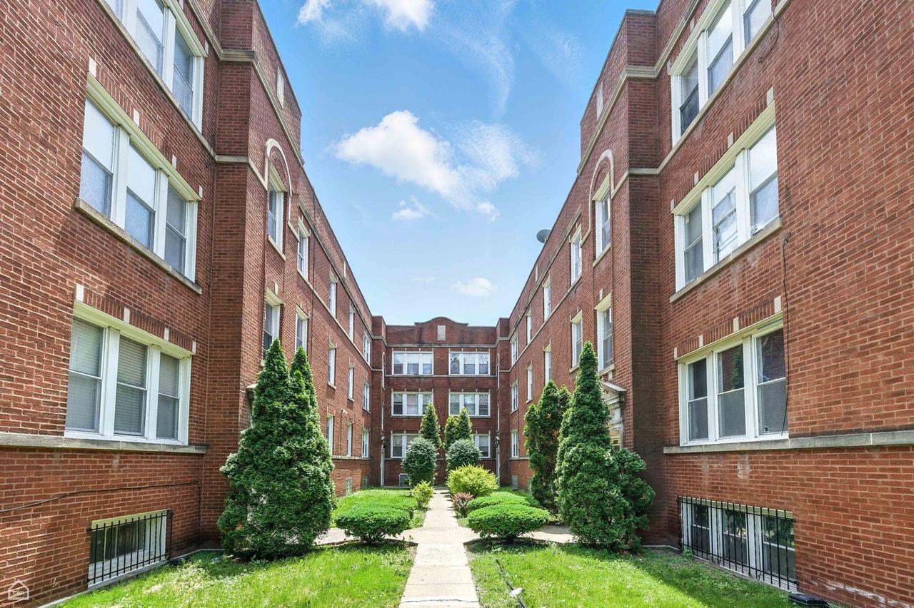 1301 E 71st Pl. #2S, Chicago, IL 60619