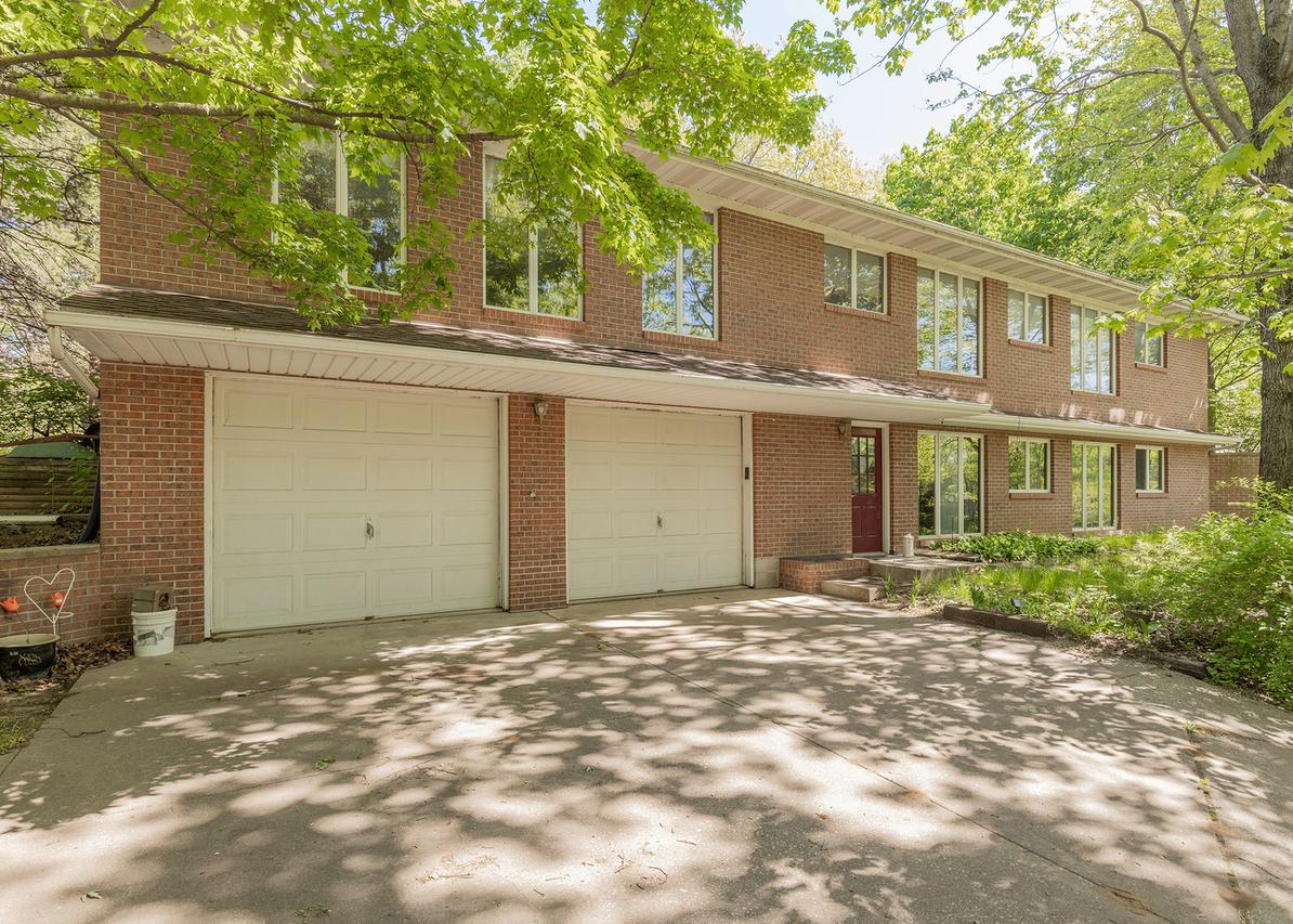 9554 Rock River View, Colona, IL 61241