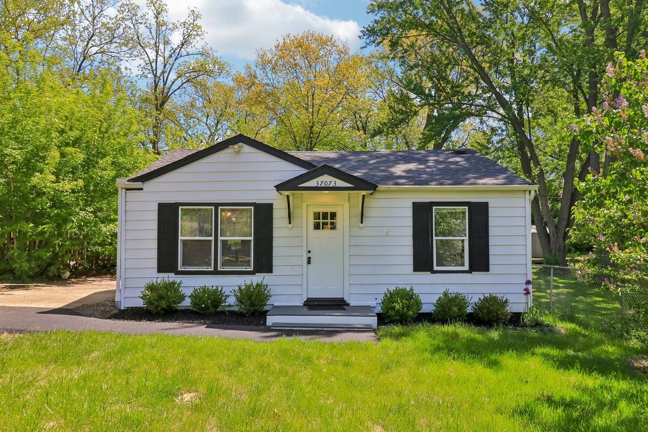 37073 N Antonio Ave., Lake Villa, IL 60046