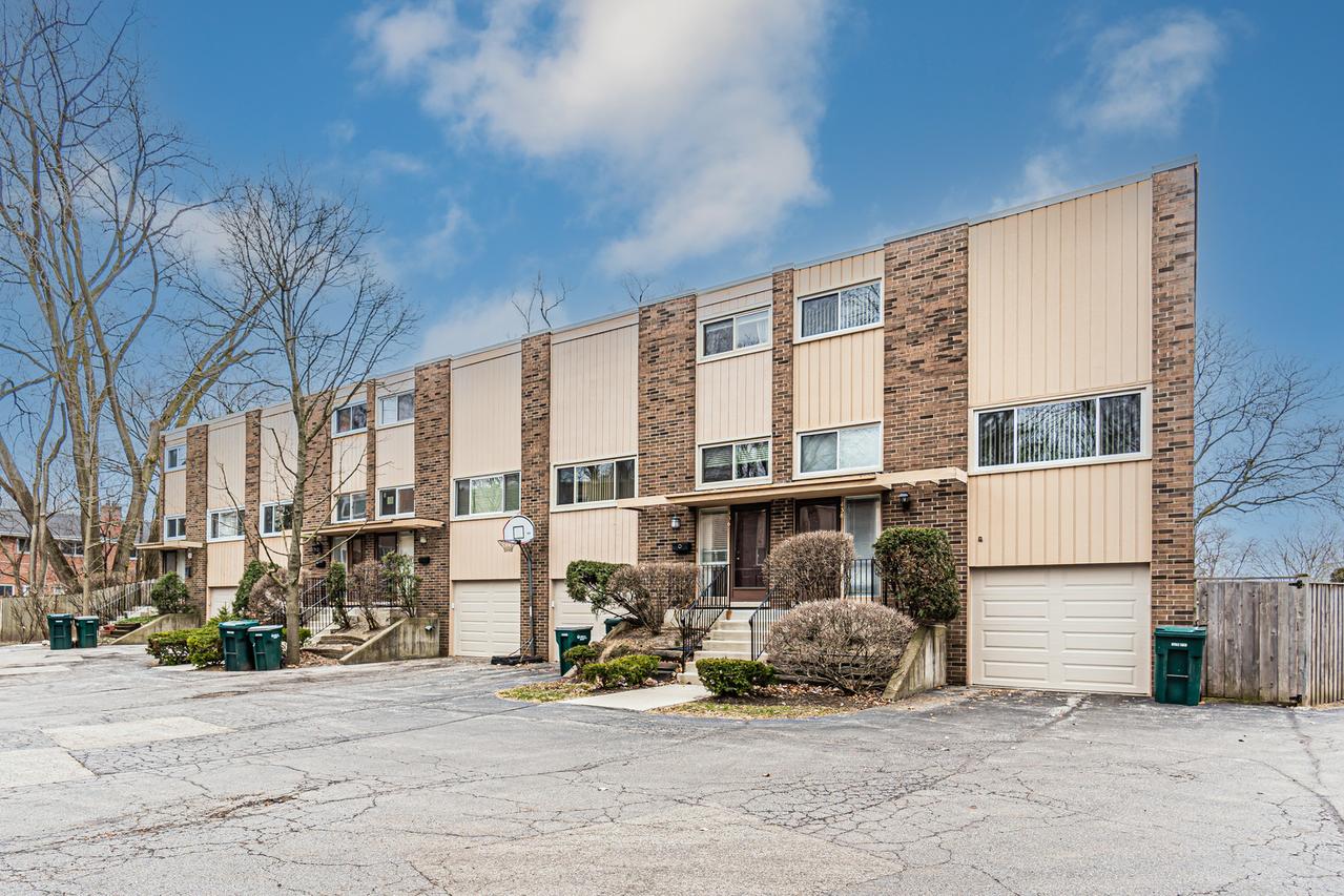 432 Skokie Blvd., Wilmette, IL 60091