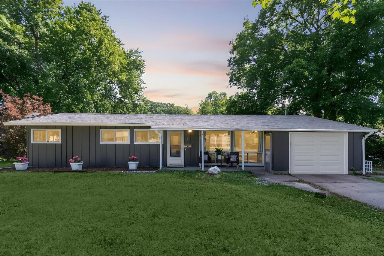 4 Woodcliff Rd., Montgomery, IL 60538
