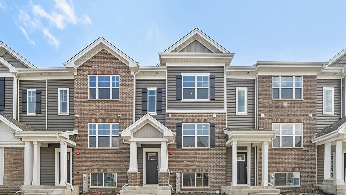 6395 Ulster Dr., Tinley Park, IL 60477