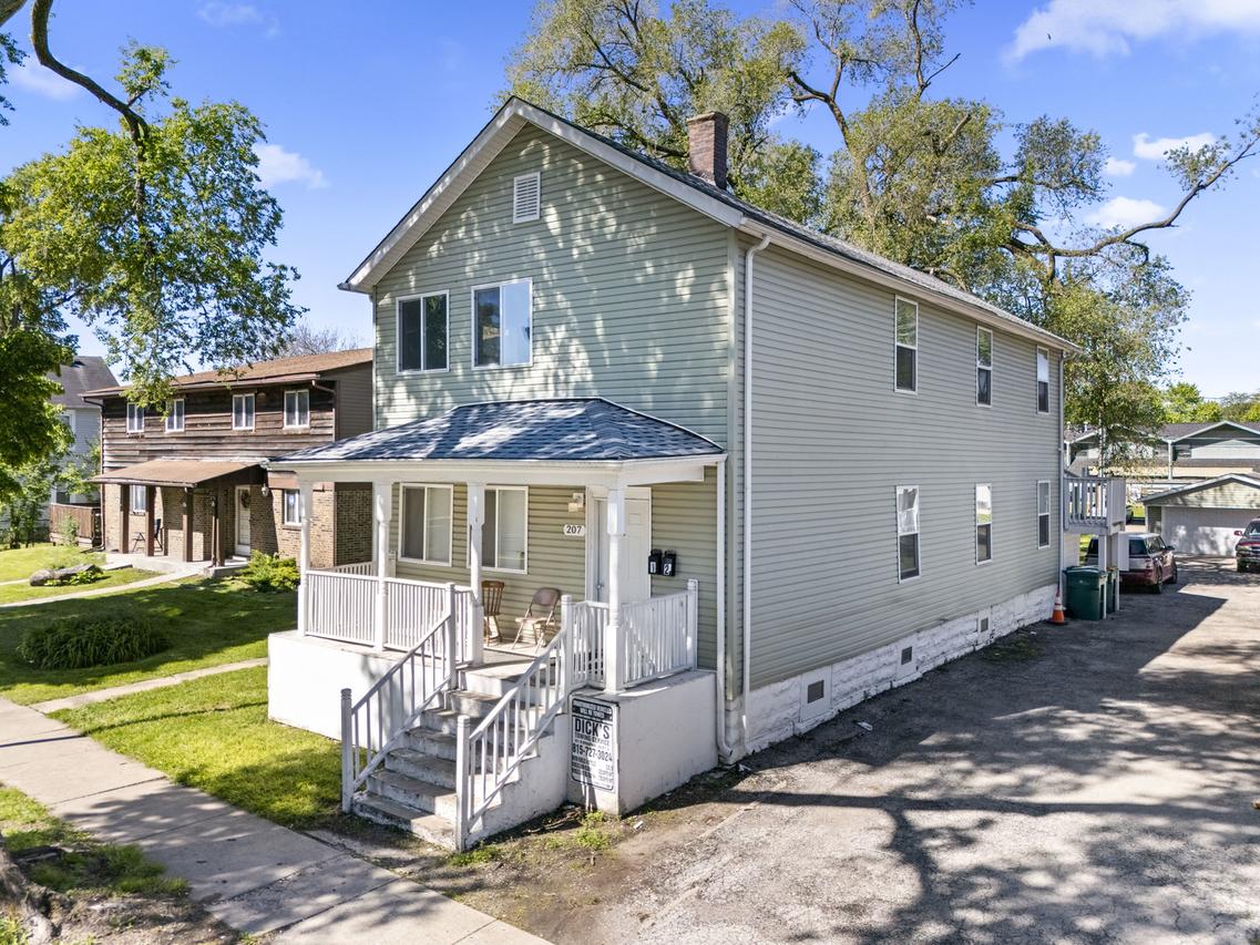 207 S Ottawa St., Joliet, IL 60436