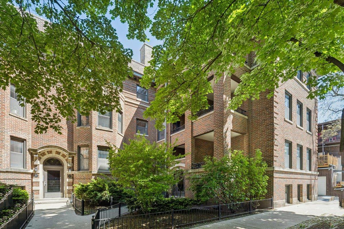 916 W Schubert Ave. #3, Chicago, IL 60614
