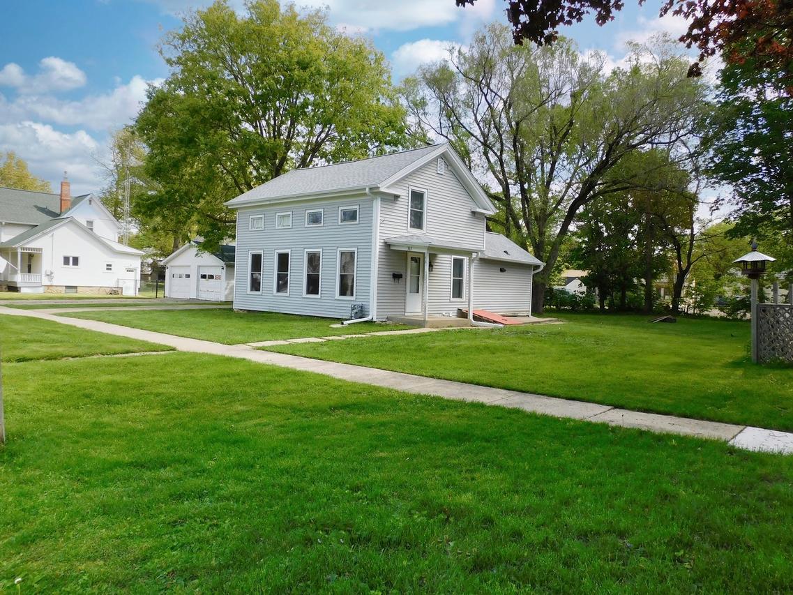 307 N 5th St., Oregon, IL 61061
