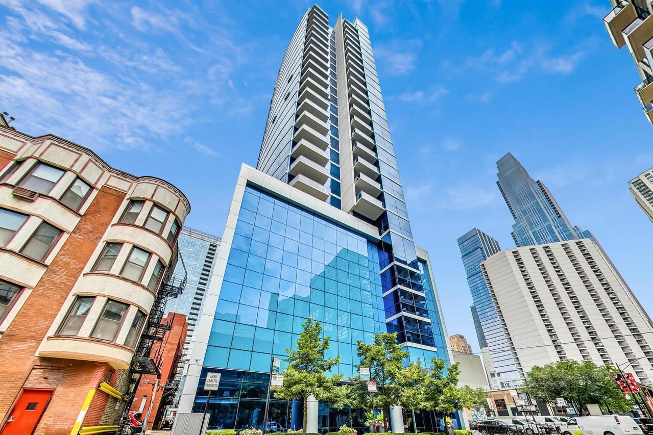 110 W Superior St. #2200, Chicago, IL 60654