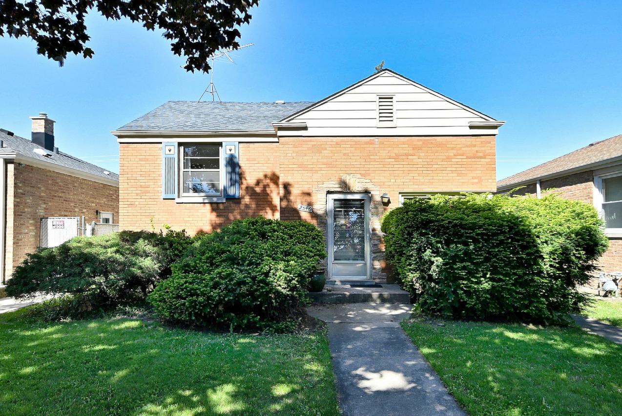 2546 West St., River Grove, IL 60171