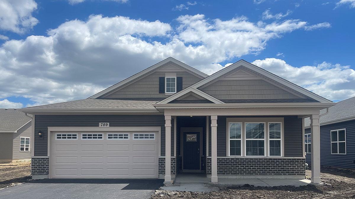 789 Mesa Ln., Pingree Grove, IL 60140