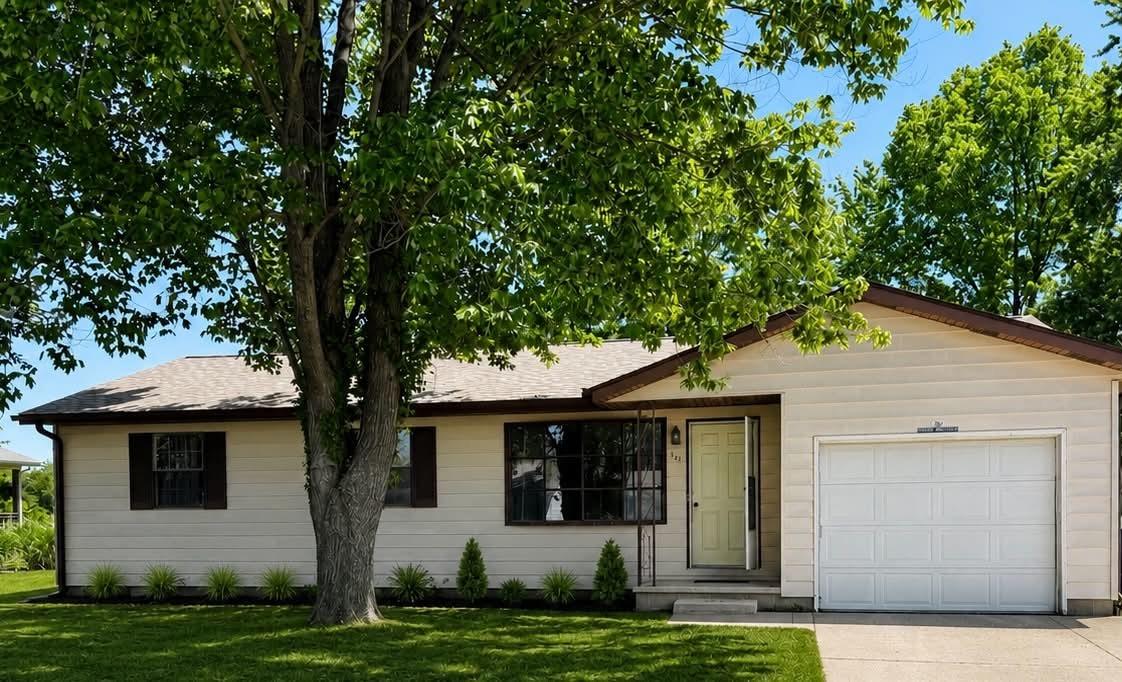 502 Prairie View Dr., Salem, IL 62881