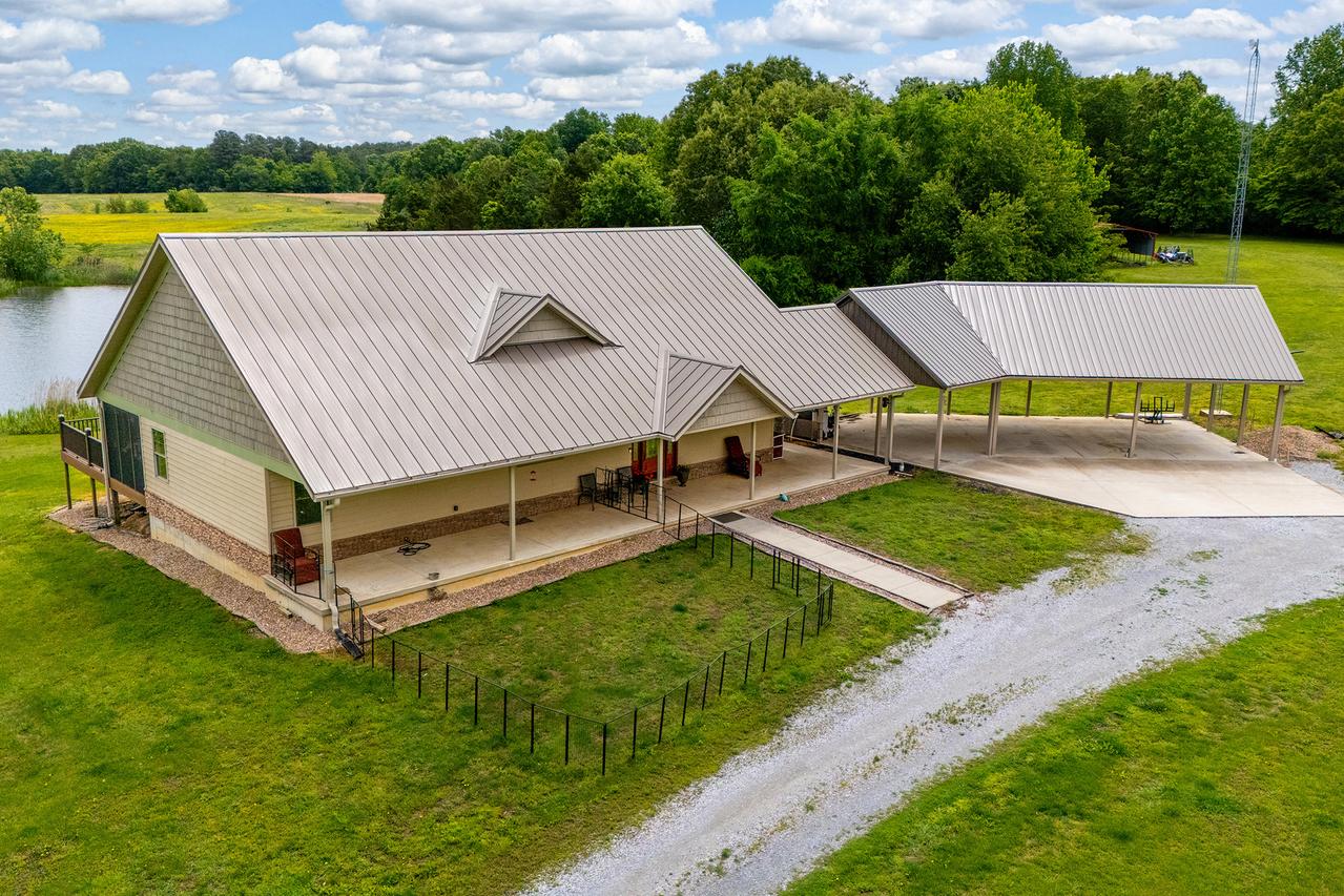 3351 N Mcgeesville Rd., Carbondale, IL 62902