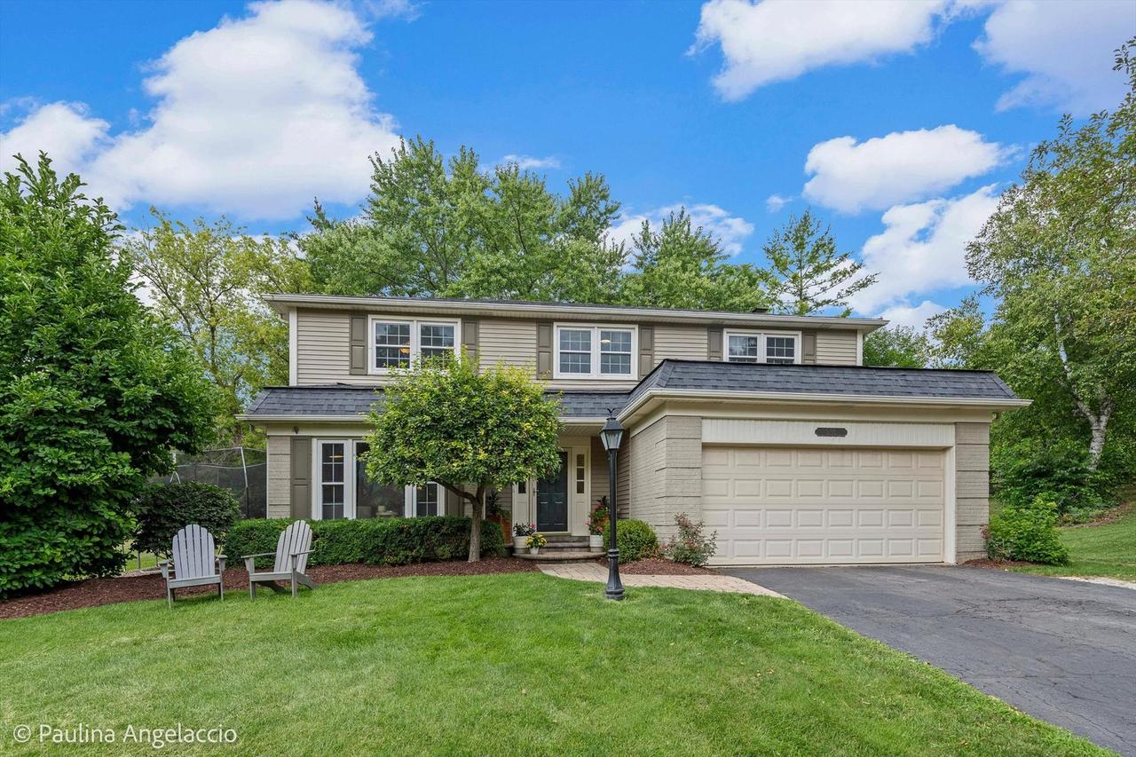 986 Commonwealth Ct., Barrington, IL 60010