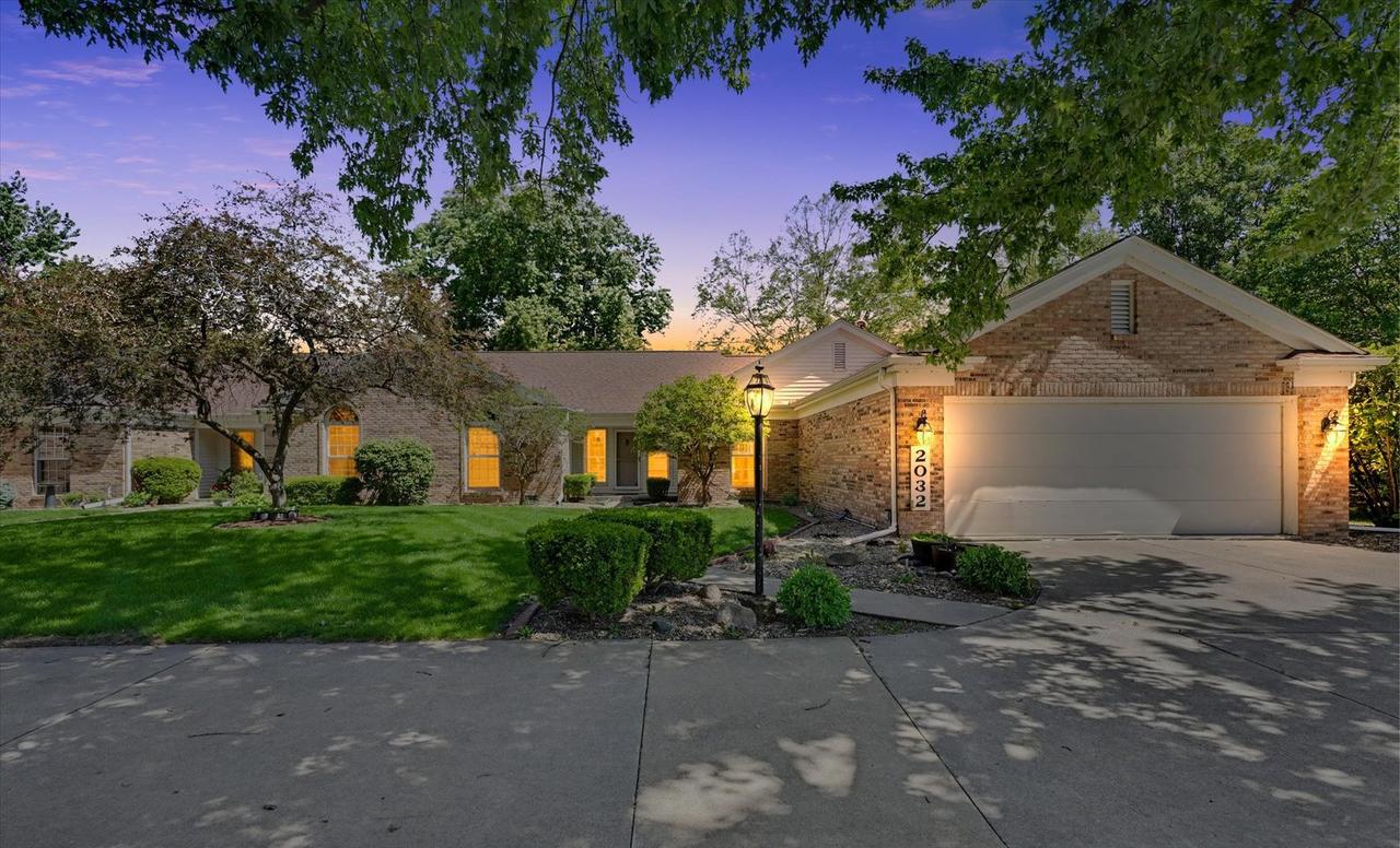 2032 Bentbrook Dr., Champaign, IL 61822