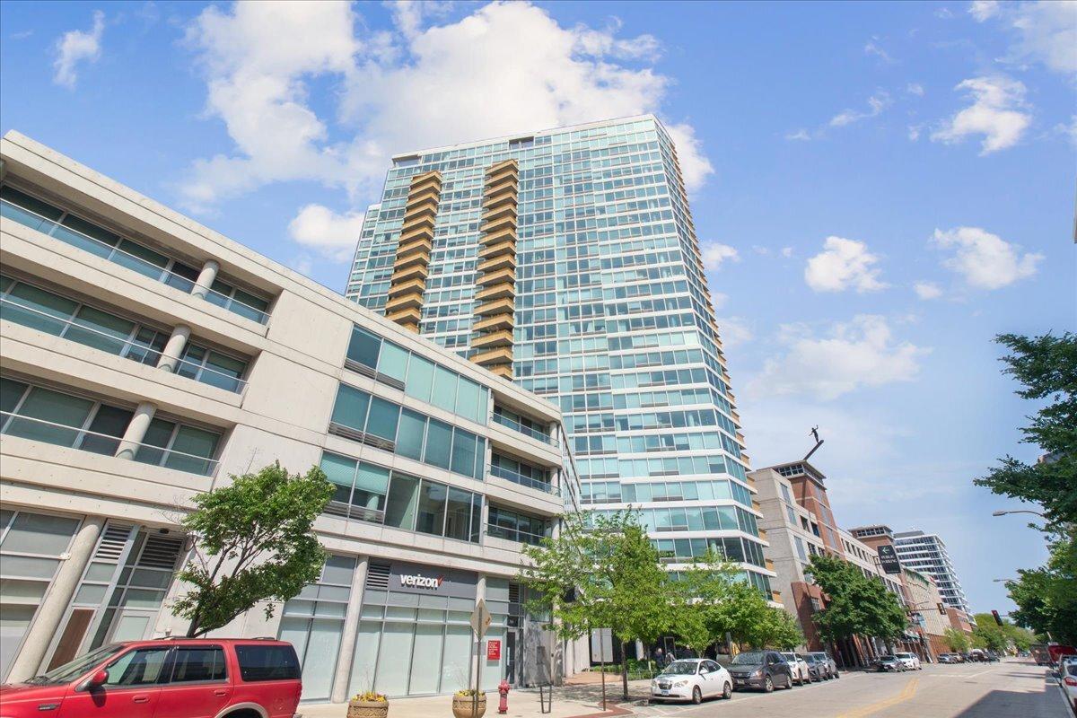 1720 Maple Ave. #2240, Evanston, IL 60201