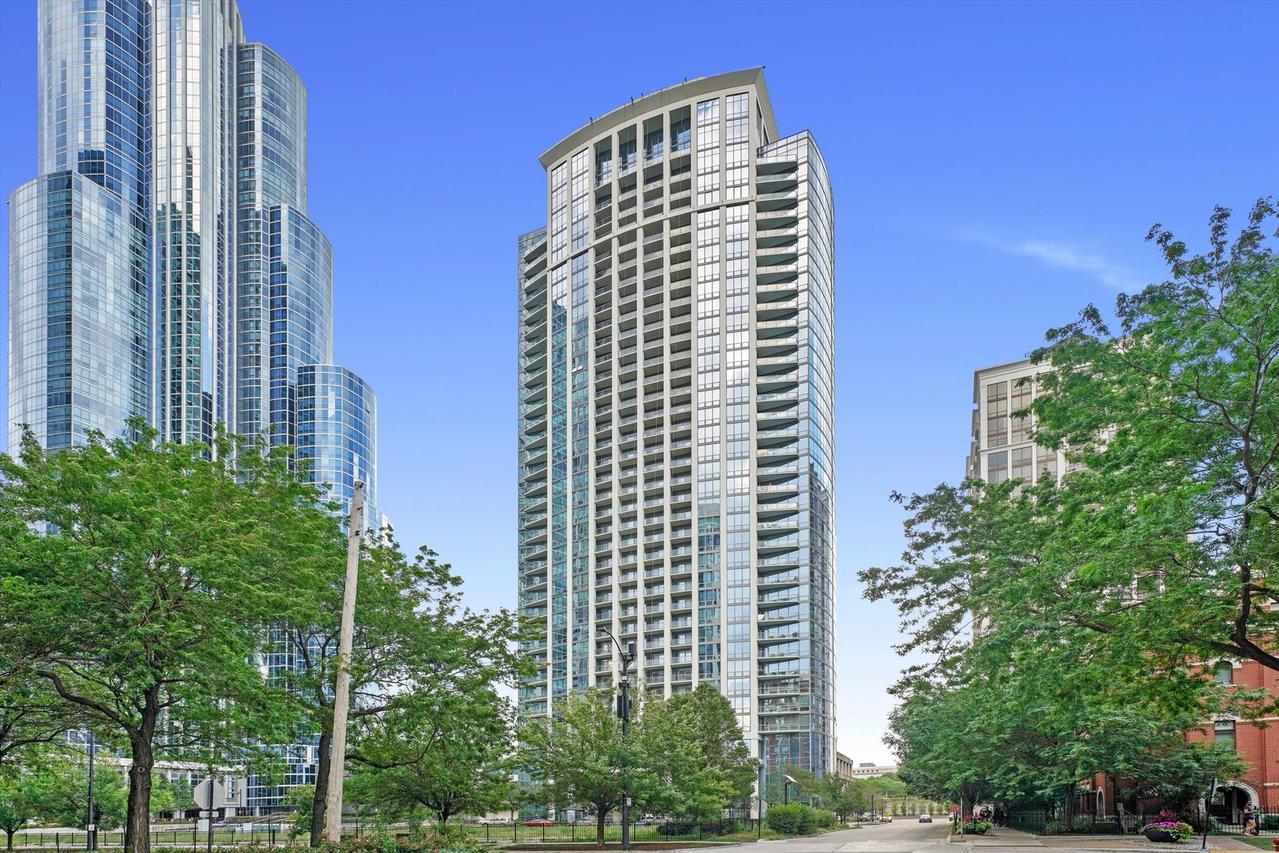 1235 S Prairie Ave. #603, Chicago, IL 60605