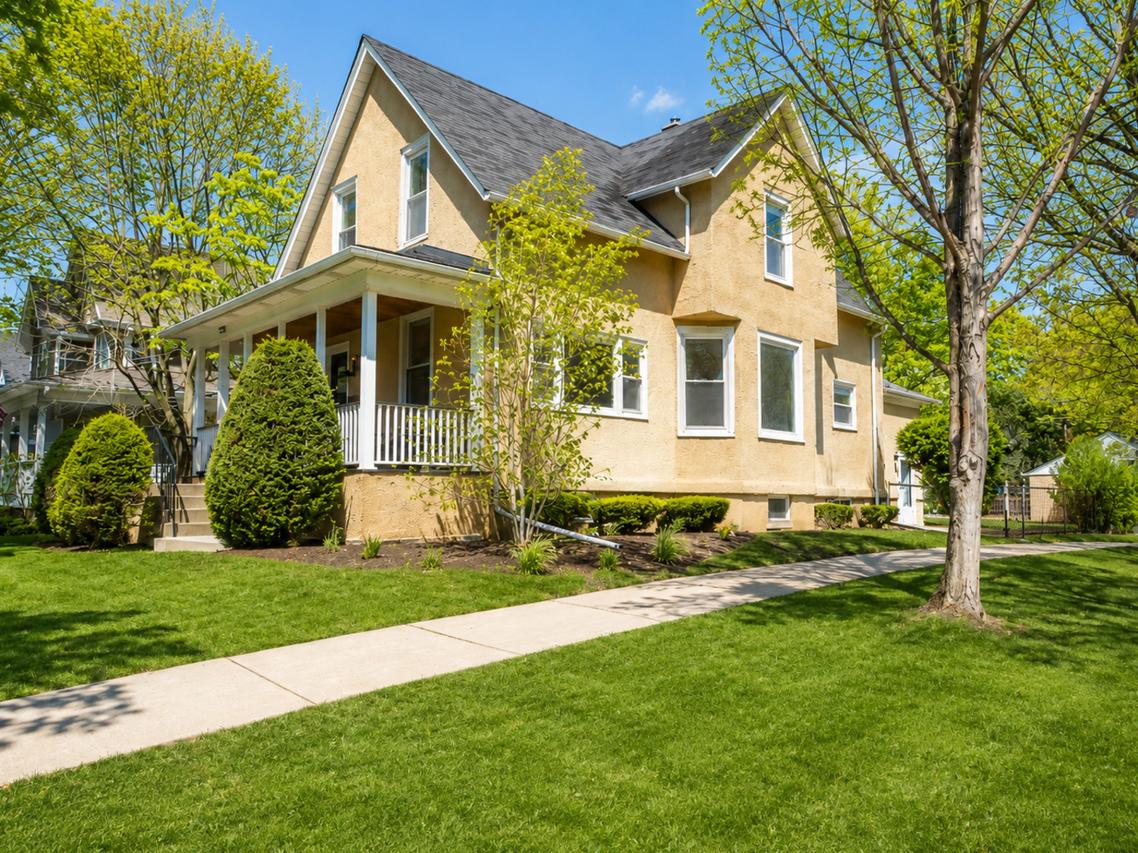 2000 Washington Ave., Wilmette, IL 60091