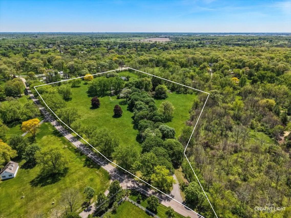 33W451 Surrey Rd., Wayne, IL 60184