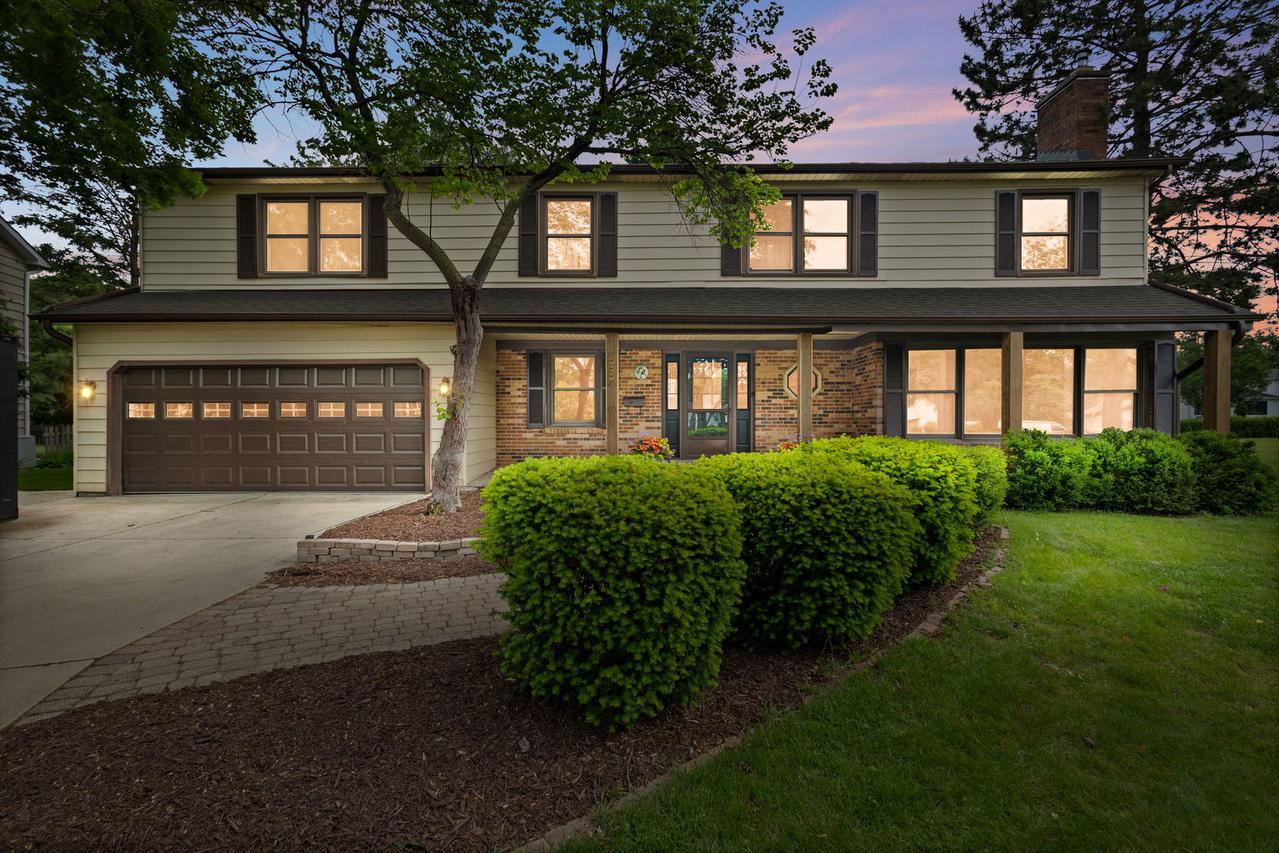 648 62nd Ct., Downers Grove, IL 60516