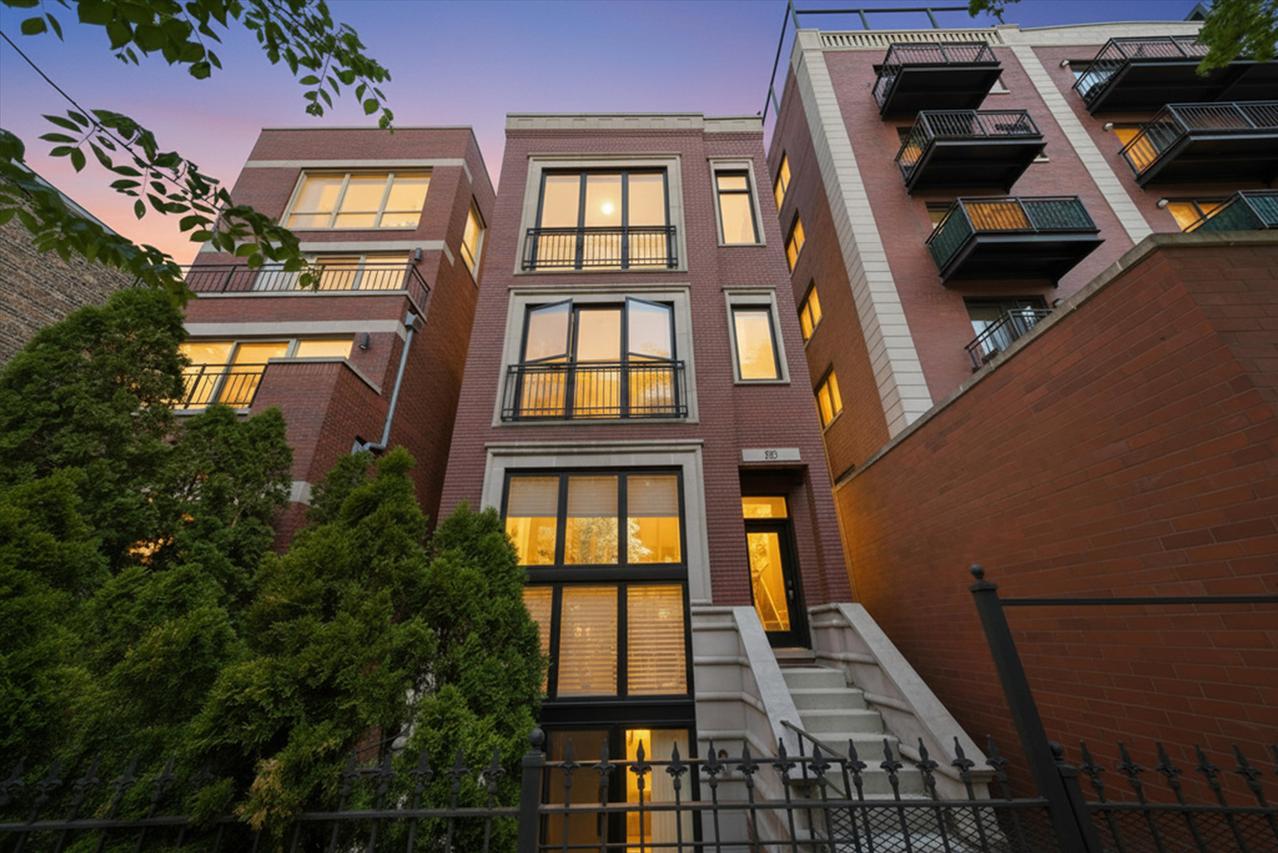 823 N Marshfield Ave. #1, Chicago, IL 60622