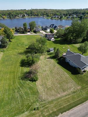951 Lake Summerset Rd., Davis, IL 61019