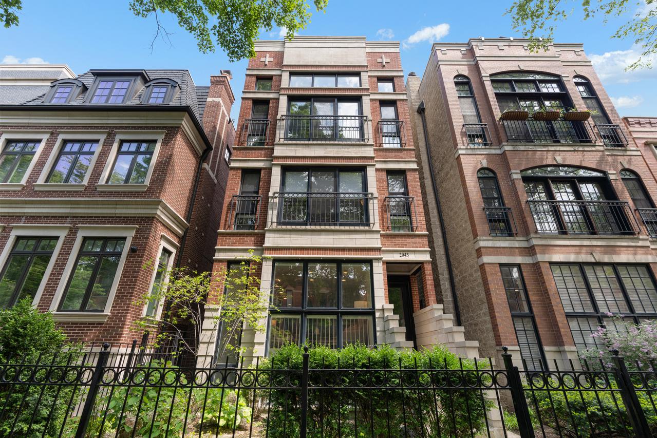 2043 N Bissell St. #1, Chicago, IL 60614