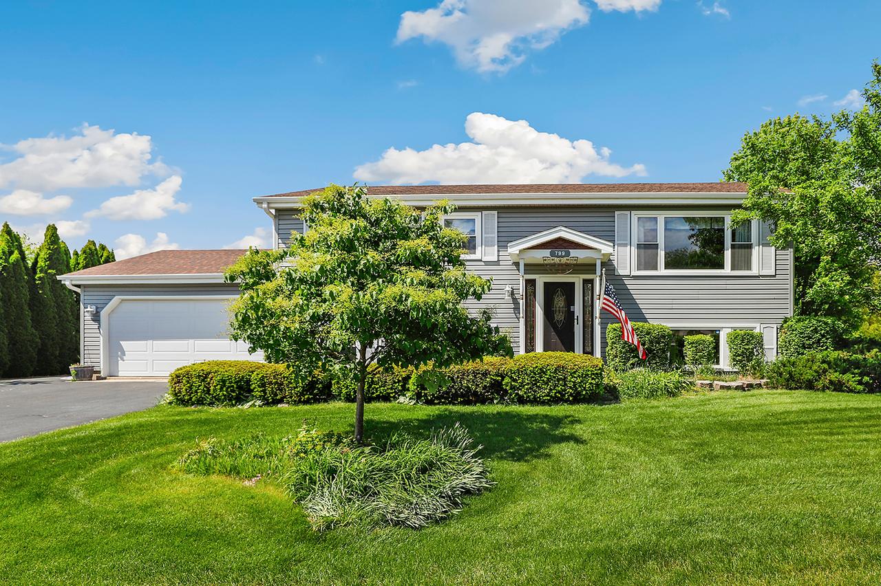 799 Amanda Rd., New Lenox, IL 60451