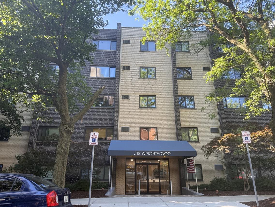 515 W Wrightwood Ave. #315, Chicago, IL 60614