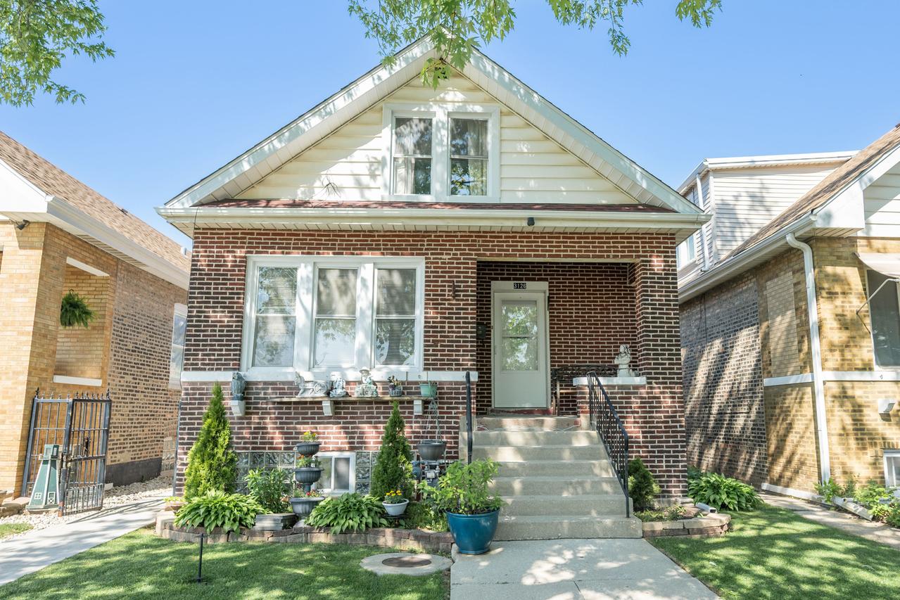 3126 S 55th Ave., Cicero, IL 60804