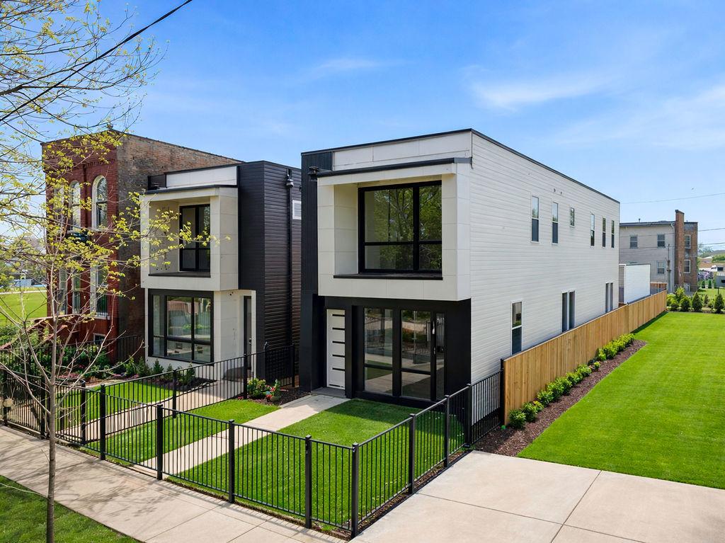 618 N Avers Ave., Chicago, IL 60624