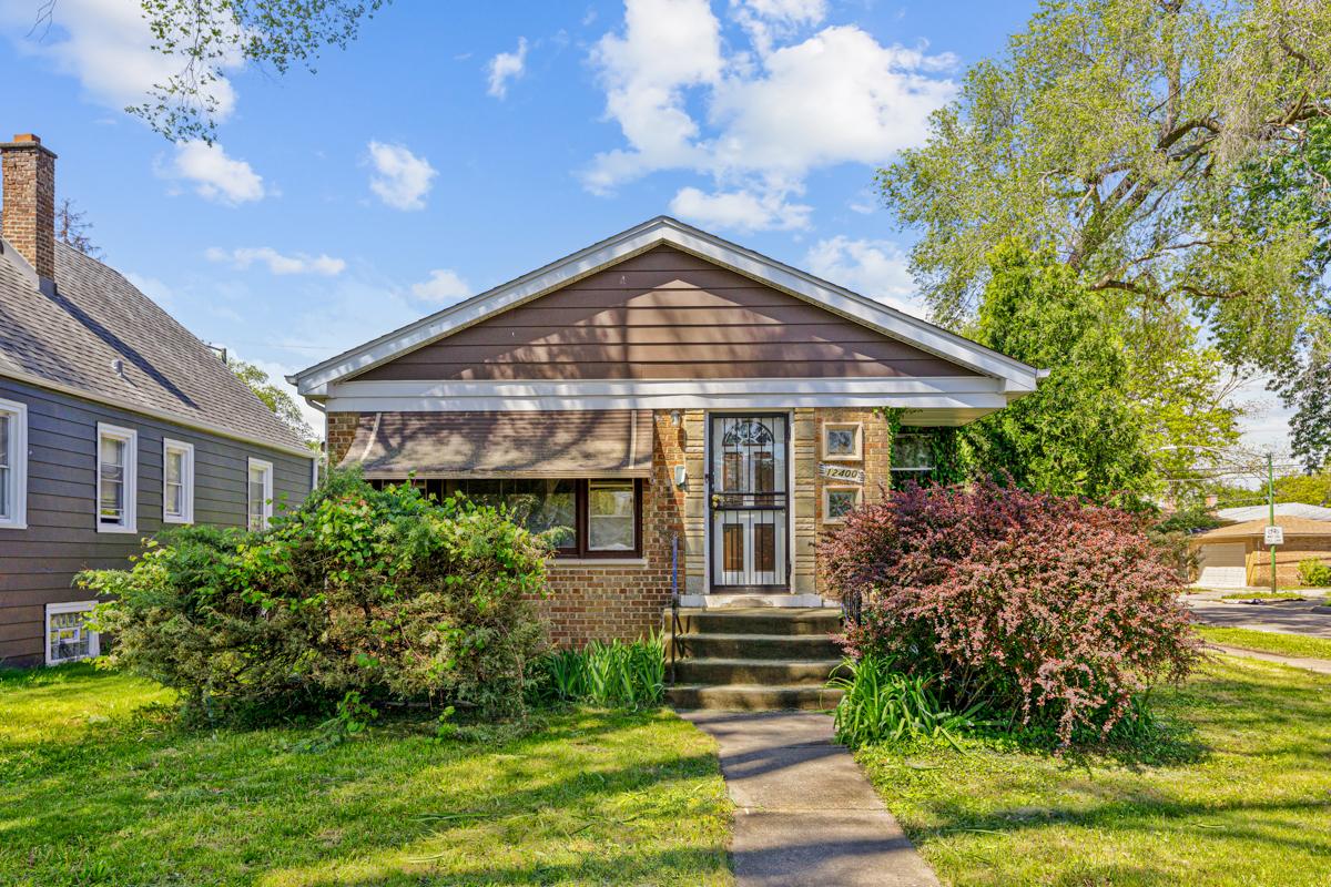 12400 S Lowe Ave., Chicago, IL 60628
