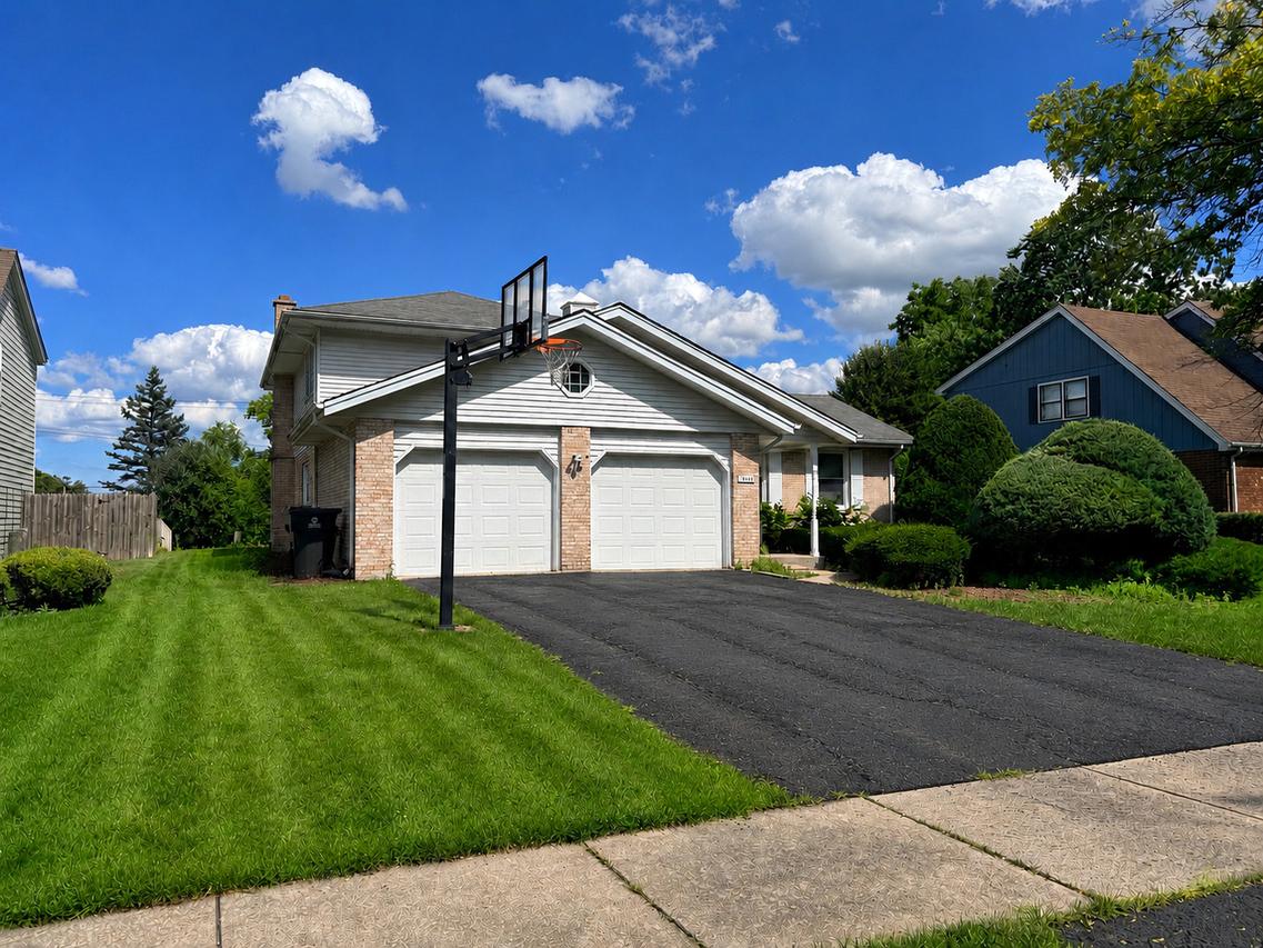 1613 Tina Ln., Flossmoor, IL 60422