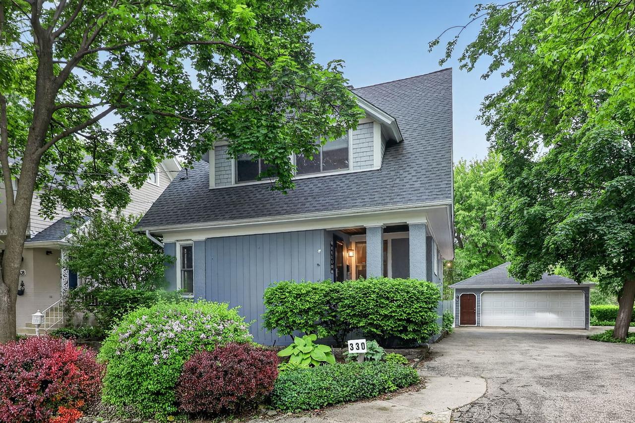 330 N Main St., Glen Ellyn, IL 60137