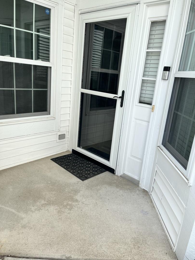 648 Springwood Dr. #1, Joliet, IL 60431