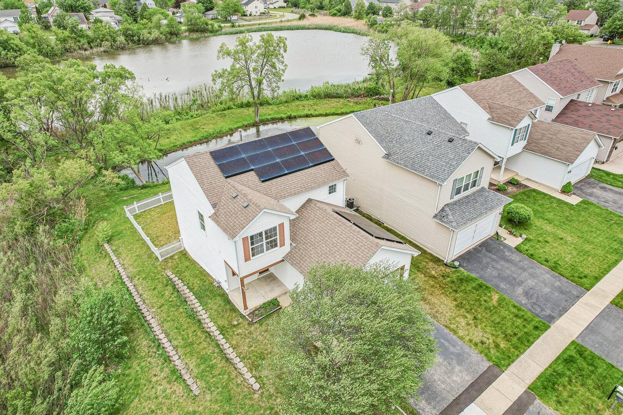 694 W Huron Hills Tr., Round Lake Heights, IL 60073