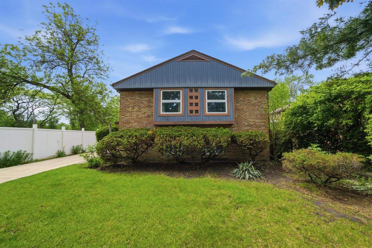 6006 N Lawndale Ave., Chicago, IL 60659