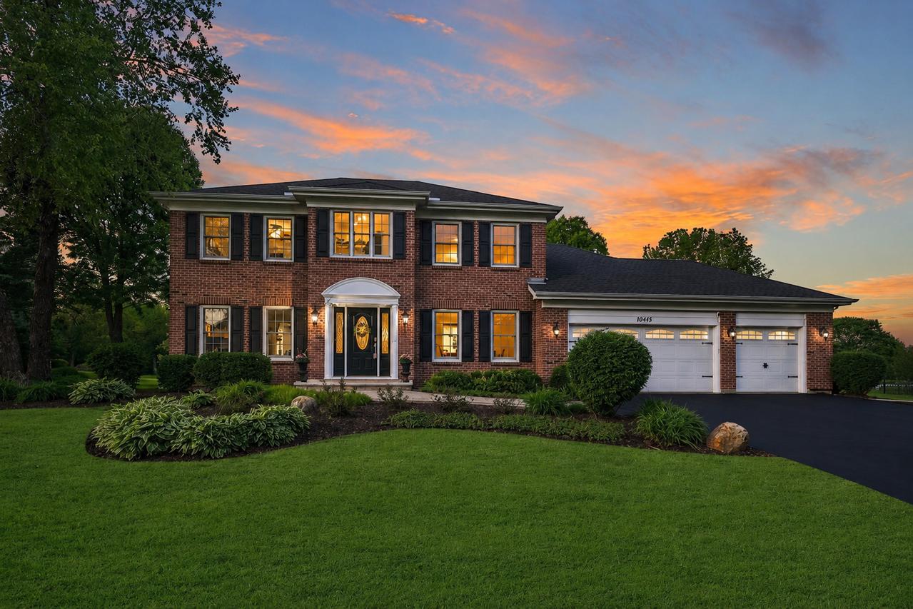 10545 Royal Porthcawl Dr., Naperville, IL 60564