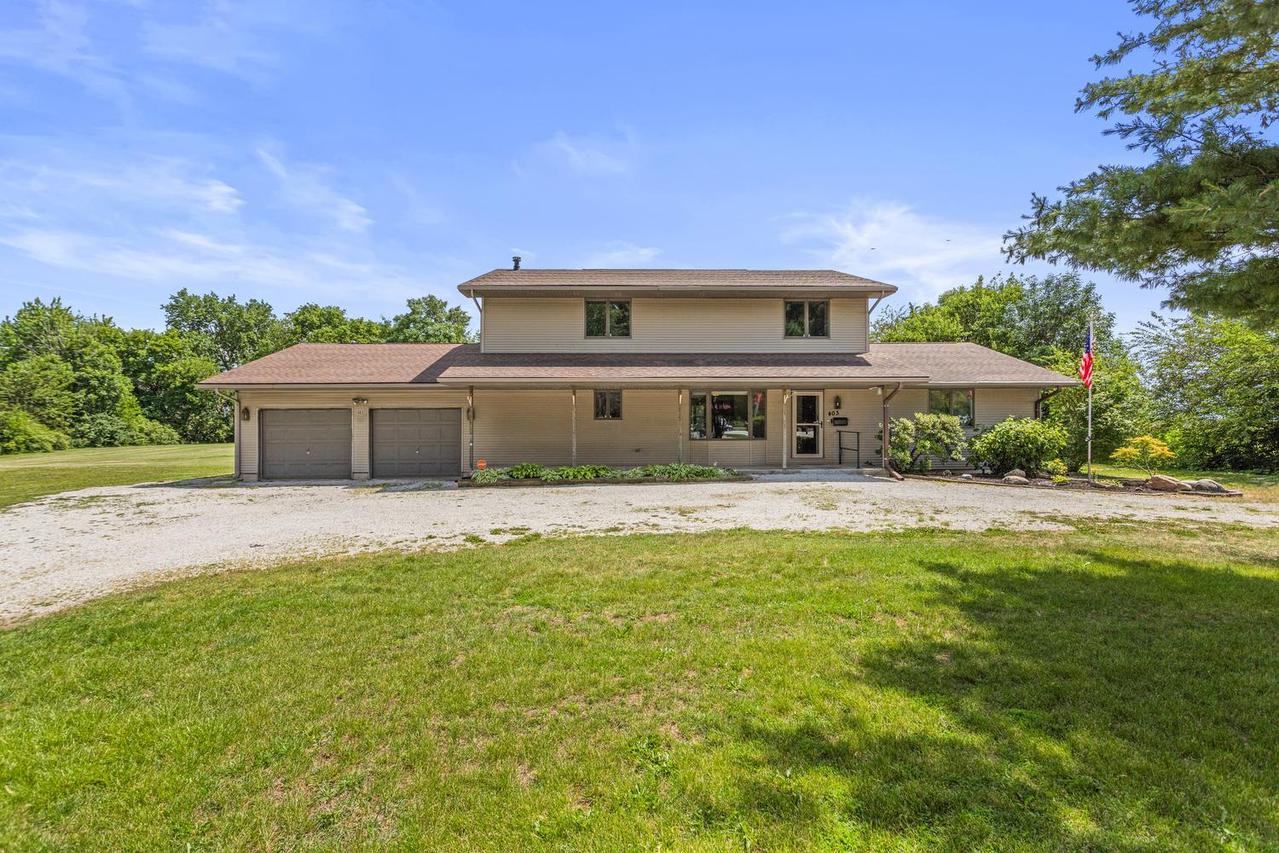403 Woodworth Dr., Tolono, IL 61880