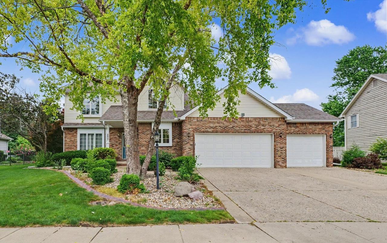 2807 Cherry Hills Dr., Champaign, IL 61822