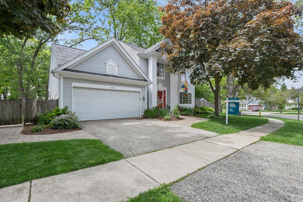 459 Rock Hall Cir., Grayslake, IL 60030