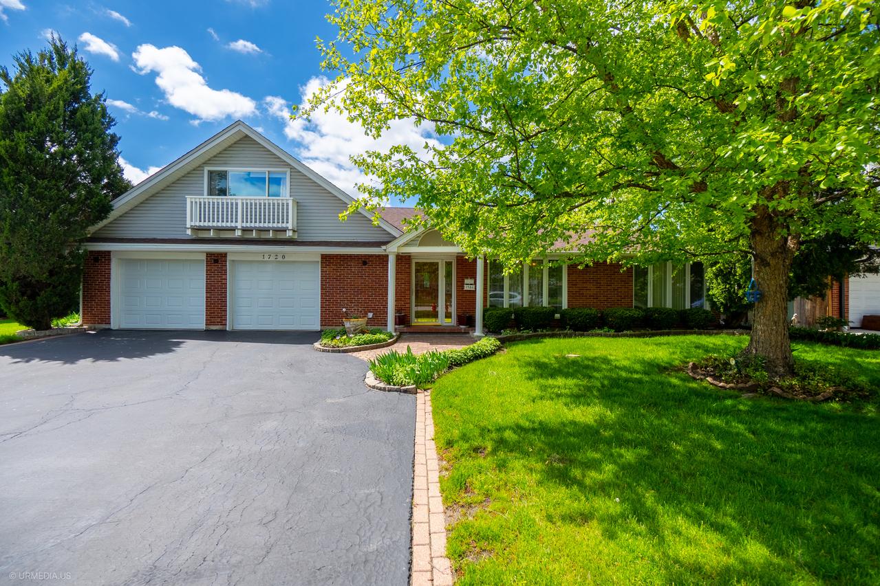 1720 N Chestnut Ave., Arlington Heights, IL 60004