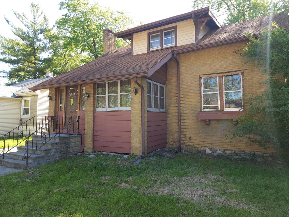 14961 Perry Ave., South Holland, IL 60473