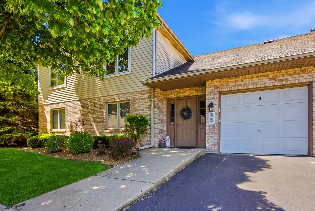 167 Barbara Jean Ln., Joliet, IL 60436